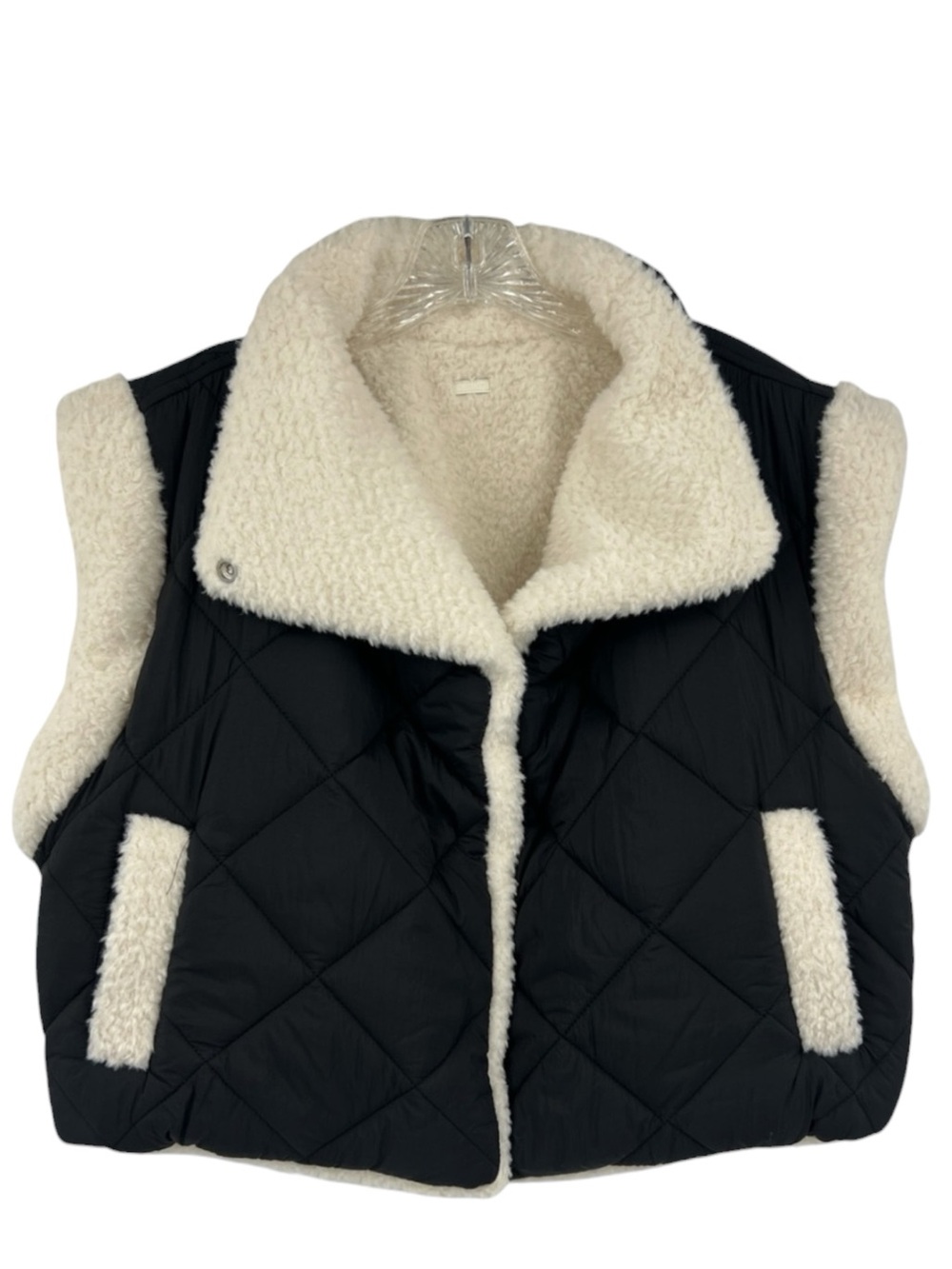 [BLANKNYC] "Chill Out" diamond Quilted Faux-Sherpa Lined Black Vest L